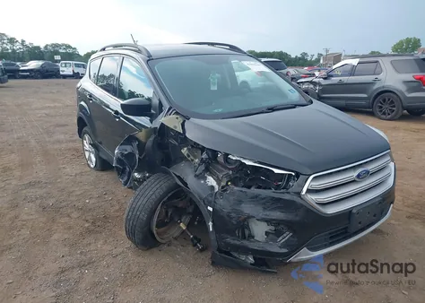 2018 Ford Escape Se z USA, uszkodzony, nr VIN 1FMCU9GD0JUB02452